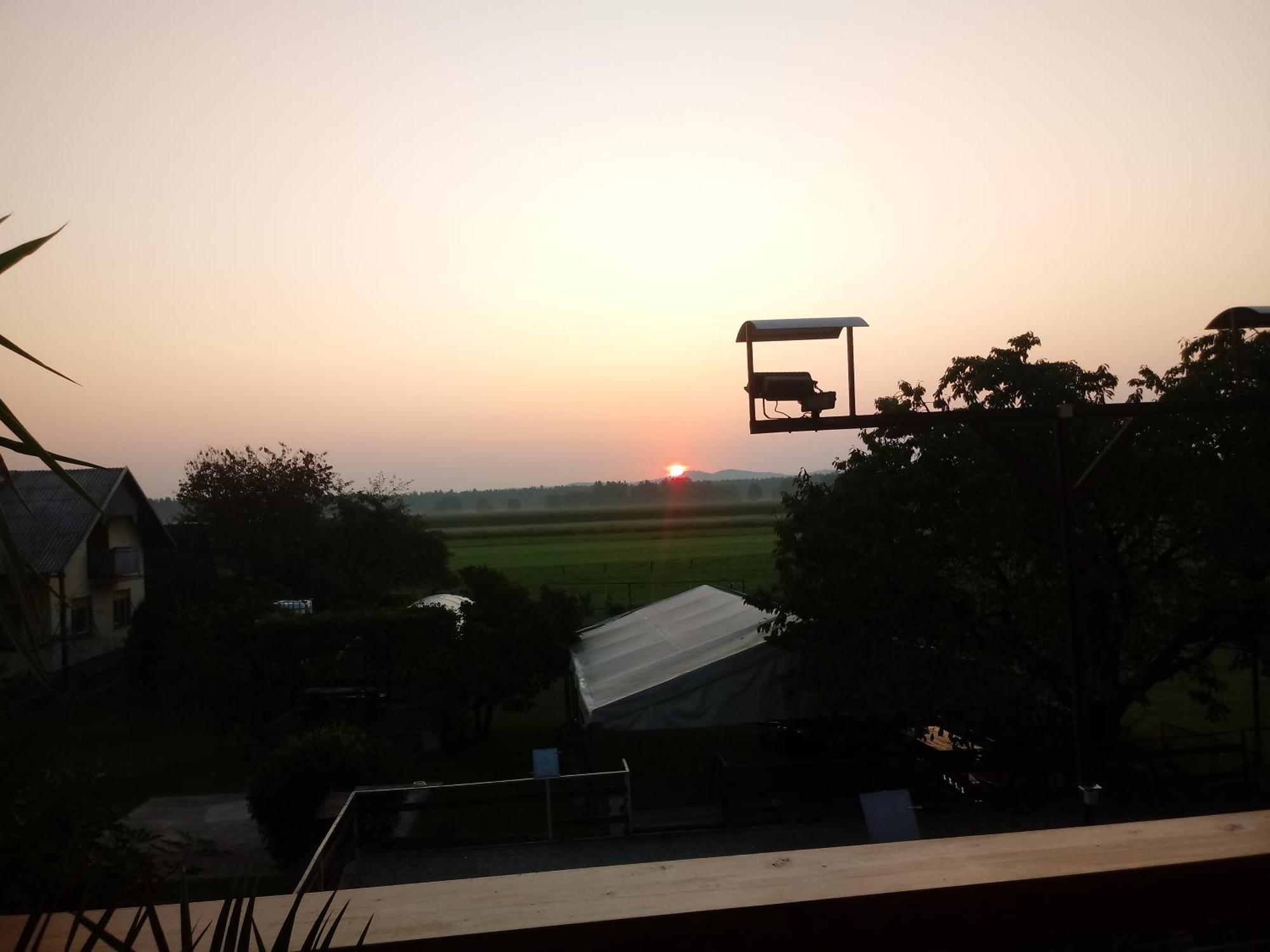 Guesthouse Zivko Dobrovce Dış mekan fotoğraf