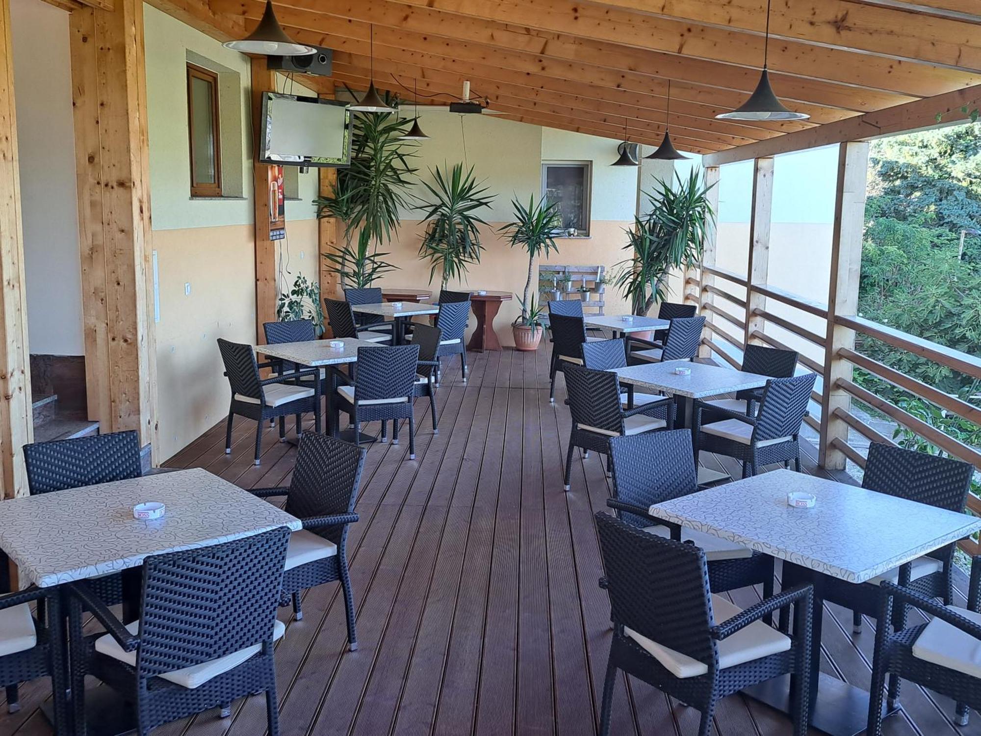 Guesthouse Zivko Dobrovce Dış mekan fotoğraf