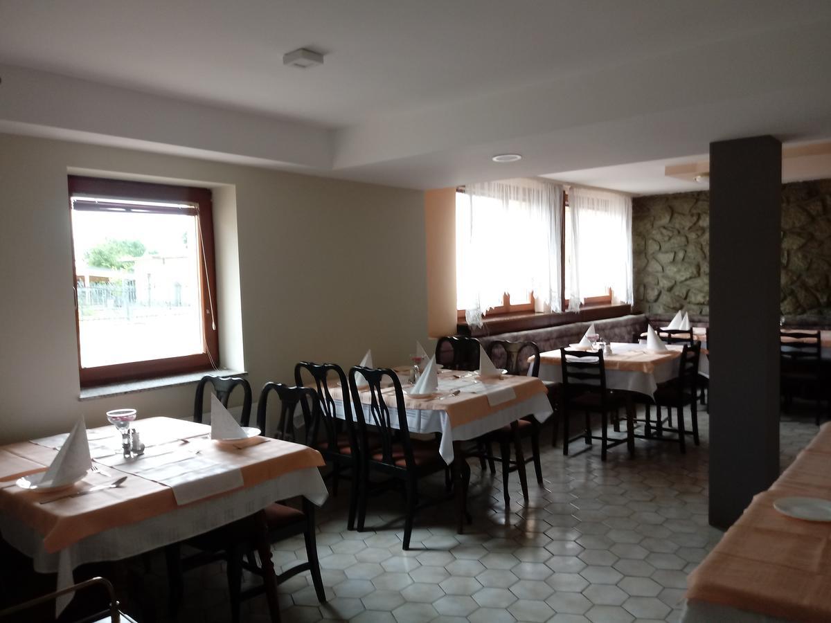 Guesthouse Zivko Dobrovce Dış mekan fotoğraf